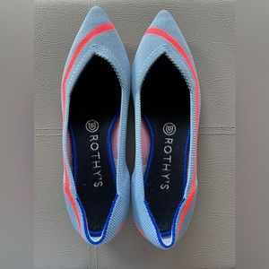 🦄RARE🦄 Rothy’s Rare Light Blue Neon Line Points